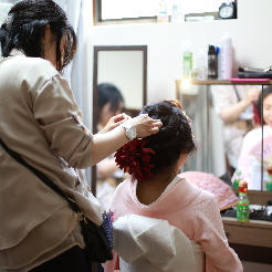サロン|前撮り|撮影|増毛エクステ|出張|ヘアメイク|着付|ブライダル